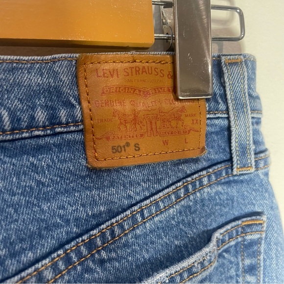 Levi's 501 Classic Blue Skinny Jeans - Picture 3 of 6